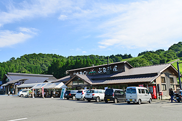 山形-道の駅白い森おぐに